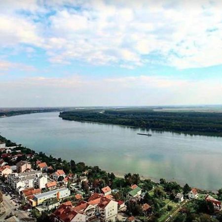 Prenociste Dunav Novi Banovci 외부 사진